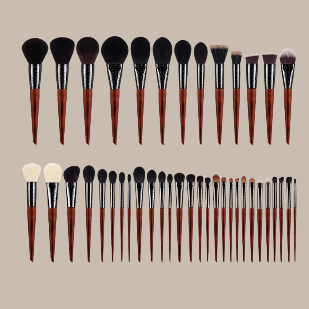 Natural & Synthetic Makeup Brushes