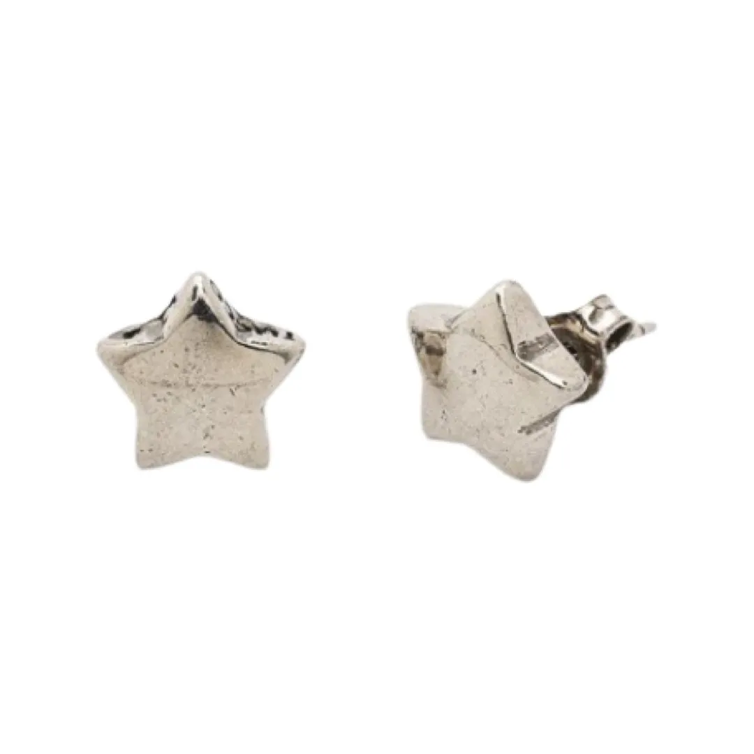 TUCCO SOLID STAR STUD EARRINGS